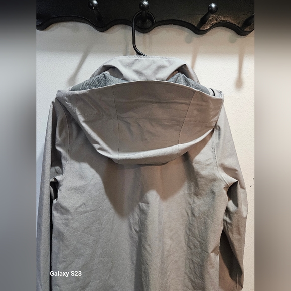 LANDS END RAIN COAT SIZE MEDIUM 10/12 - Picture 8 of 8